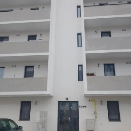 In Complex Rezidential Cu Parcare In Curte Apartment