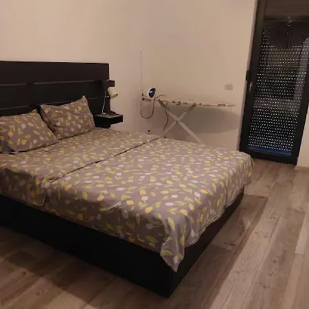 In Complex Rezidential Cu Parcare In Curte Appartement *