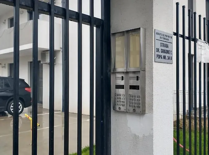 In Complex Rezidential Cu Parcare. Apartament *